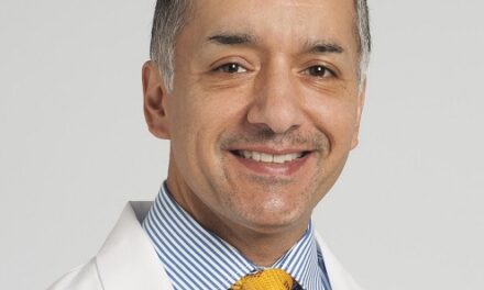 Pulmonologist and Critical Care Specialist Sanjiv Tewari, MD, JOINS Cleveland Clinic Indian River Hospital