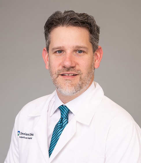 Thoracic and Cardiovascular Surgeon Luis Daniel Velazco Dávila, MD, Joins Cleveland Clinic Indian River Hospital