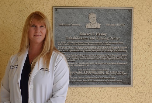 Nurse Profiles 2023 – Health Care District of Palm Beach County – Edward J. Healey Rehabilitation and Nursing Center – Carrie Phelps, MSN, RN