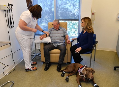 Cleveland Clinic Lou Ruvo Center for Brain Health Marks National Alzheimer’s Disease Awareness Month with First Patient to Receive Newly Approved Treatment