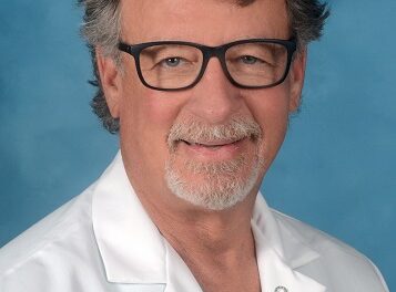 Orthopaedic Surgeon and Spine Specialist Kalman D. Blumberg, M.D.  Joins Holy Cross Medical Group