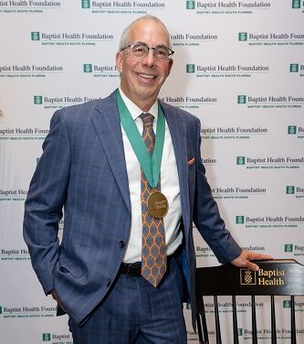 Baptist Health Foundation Installs Ronald Tolchin, D.O. as Kalman Bass Endowed Chair in Pain & Rehabilitative Medicine