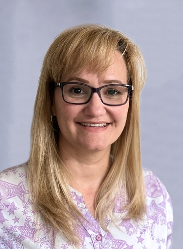 Nurse Profiles – VITAS® Healthcare, Miami – Naidy Ulloa Perez, ARNP, FNP, MSN