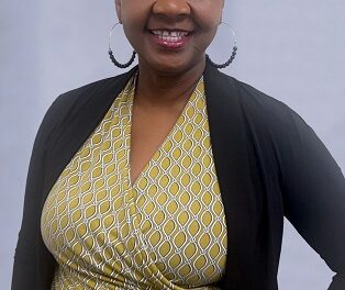 Nurse Profiles – VITAS® Healthcare, Broward – Veronica Young, RN