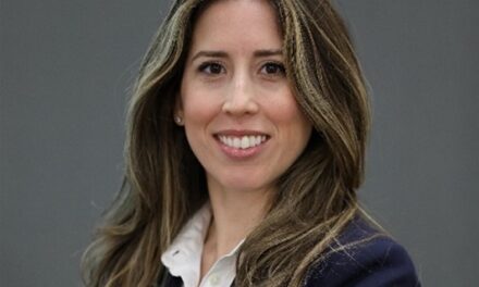 Aymara Fernandez de la Vara, M.D., joins the FIU Health Faculty Group Practice as a primary care physician