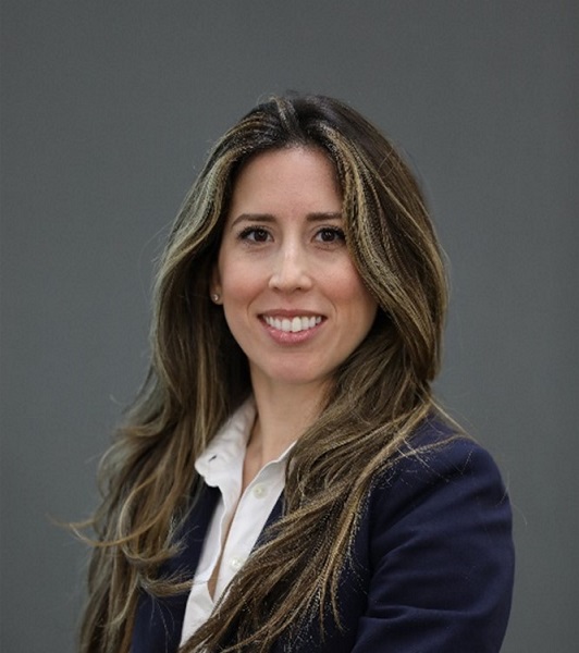 Aymara Fernandez de la Vara, M.D., joins the FIU Health Faculty Group Practice as a primary care physician