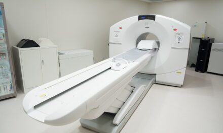 Marcus Neuroscience Institute Now Offers High-Intensity Focused Ultrasound for Patients with Essential Tremor
