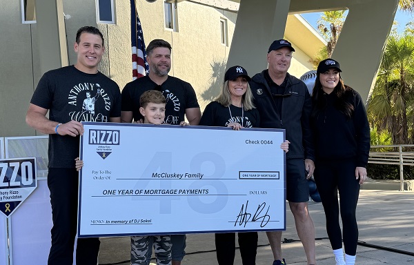MAJOR LEAGUE BALLPLAYER ANTHONY RIZZO HOSTS “WALK-OFF FOR CANCER,” RAISES NEARLY $1 MILLION