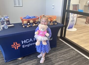 Teddy bears treated as HCA Florida Wellen Park Emergency celebrates with ribbon cutting and open house