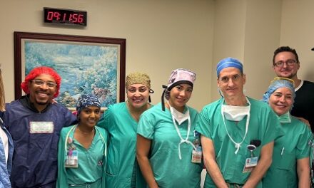 Holy Cross Health Surgeon Michael Perez, M.D. Performs Milestone 1,000th Robotic Surgery Using da Vinci Xi Surgical System