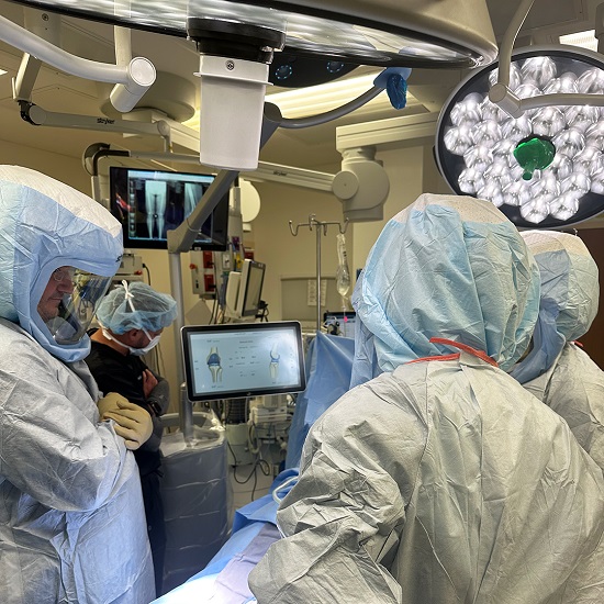 SMH Adopts TMINI Hand-Held Robots to Fine-Tune Knee Replacement Surgery