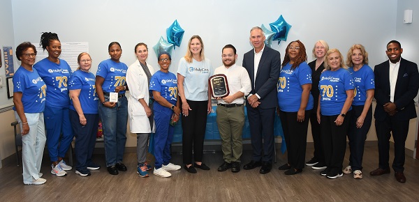 Holy Cross Health’s Wound Healing and Hyperbaric Program  Receives Center of Distinction Honor