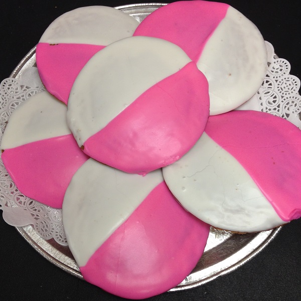 Doris Italian Market & Bakery to Raise Money for Breast Cancer Awareness Through Pink and White Cookie Sales
