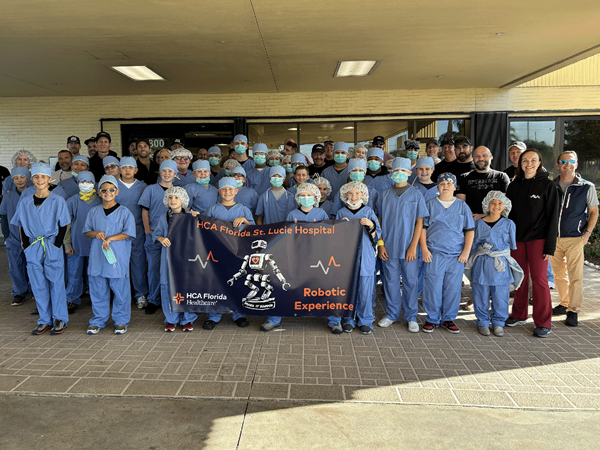 HCA FLORIDA ST. LUCIE HOSPITAL HOSTS OPERATION 300 GOLD AND WHITE STAR KIDS CAMP FOR ROBOTIC EXPERIENCE