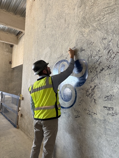 Mount Sinai Medical Center reaches topping out milestone for new Westchester Emergency Center
