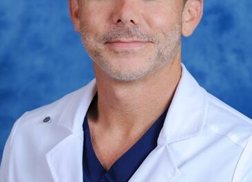 Dr. Daniel Ruggles, Nicklaus Children’s Orthopedic Surgeon, Receives AOAO Humanitarian Award