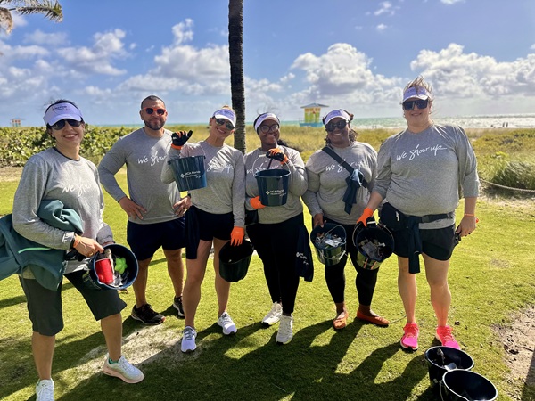 HCA Florida Healthcare Colleagues Remove Estimated 150+ Pounds of Trash During Pompano Beach Cleanup