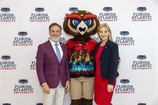 HHS Regional Director Visits FAU to Witness Health Impact in Action
