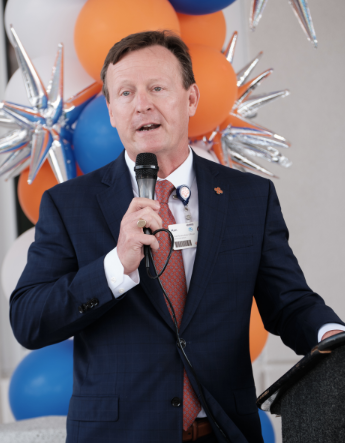 Today, the completion of construction of Hernando County’s newest emergency room was celebrated at a ribbon cutting ceremony for HCA Florida Oak Hill South Emergency