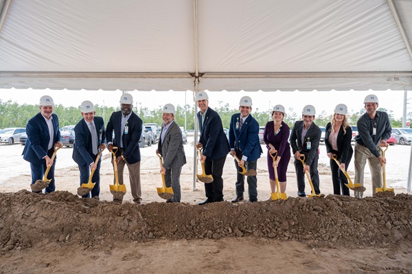 Lee Health Expands Healthcare Access in Eastern Lee County with  New Outpatient Center at The Forum
